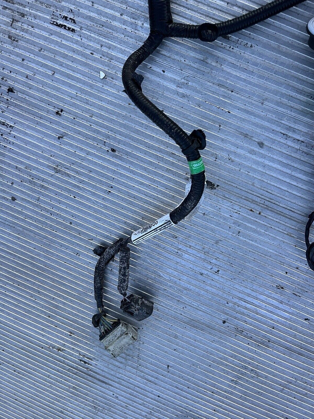 2020-2022 Ford OEM F250 F350 SRW Truck Bed Tail Light Wiring Harness