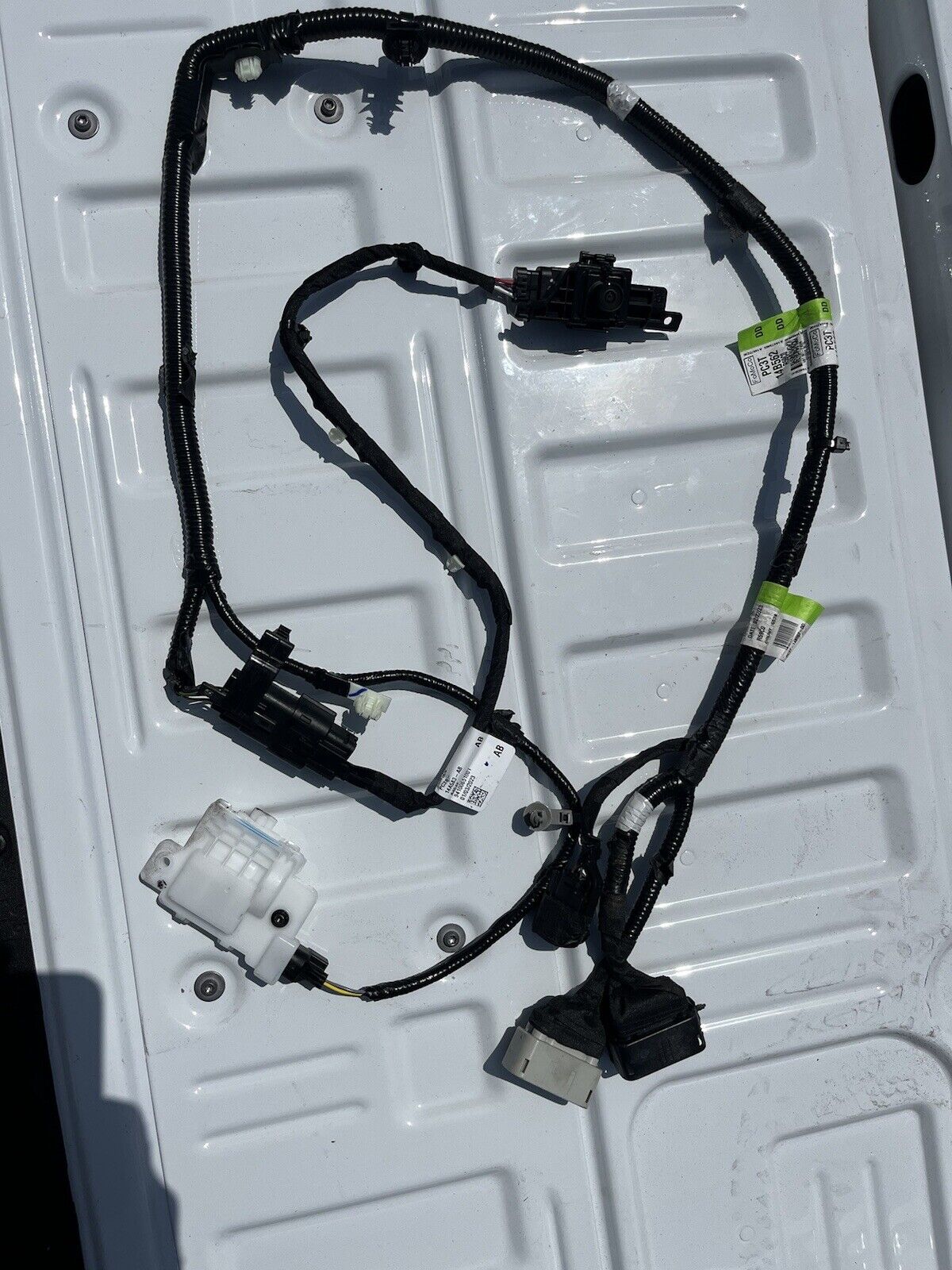 2023-2024 Ford Super Duty OEM F250 F350 Tailgate Backup Camera Wiring Harness