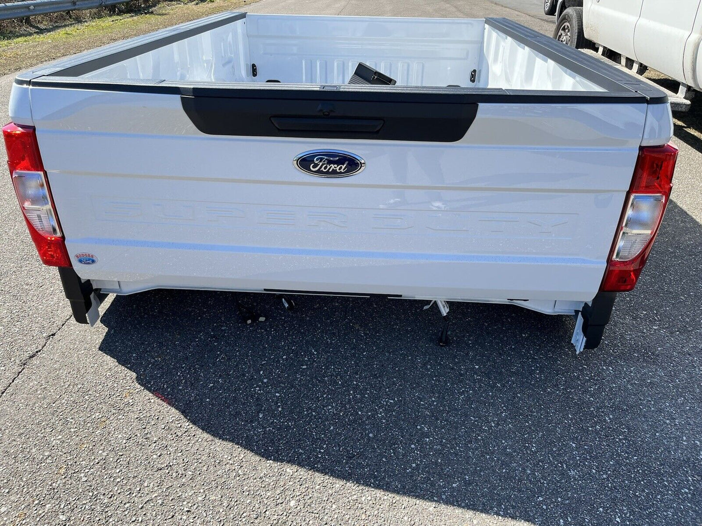 2020-2022  Ford OEM F250 F350 8ft Long Bed With Tail Lights Step Tailgate Bumper