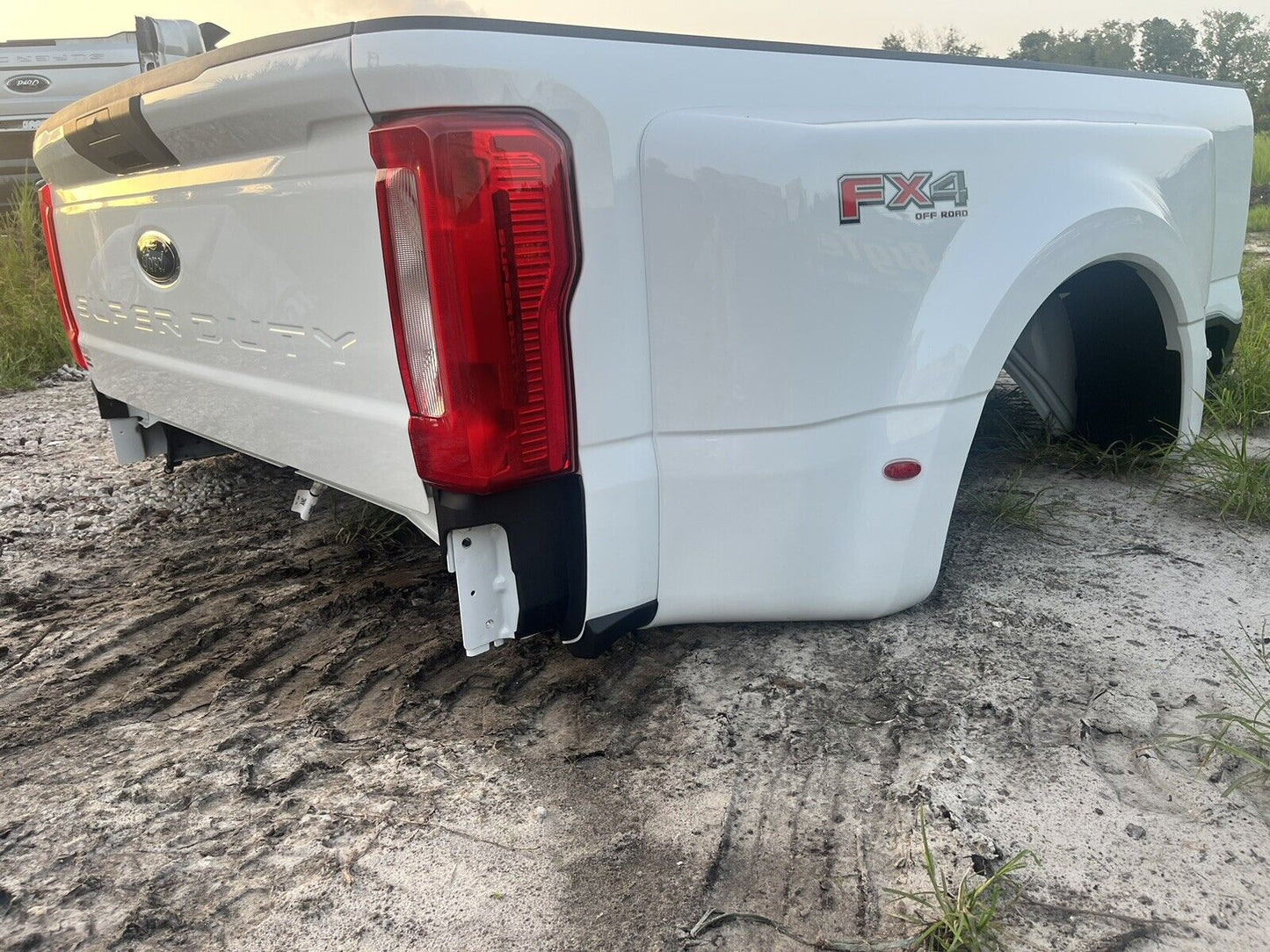 23 24 Ford F350 F450 Aluminum Dually 8ft LONG Truck Pickup BED Tailgate Bumper