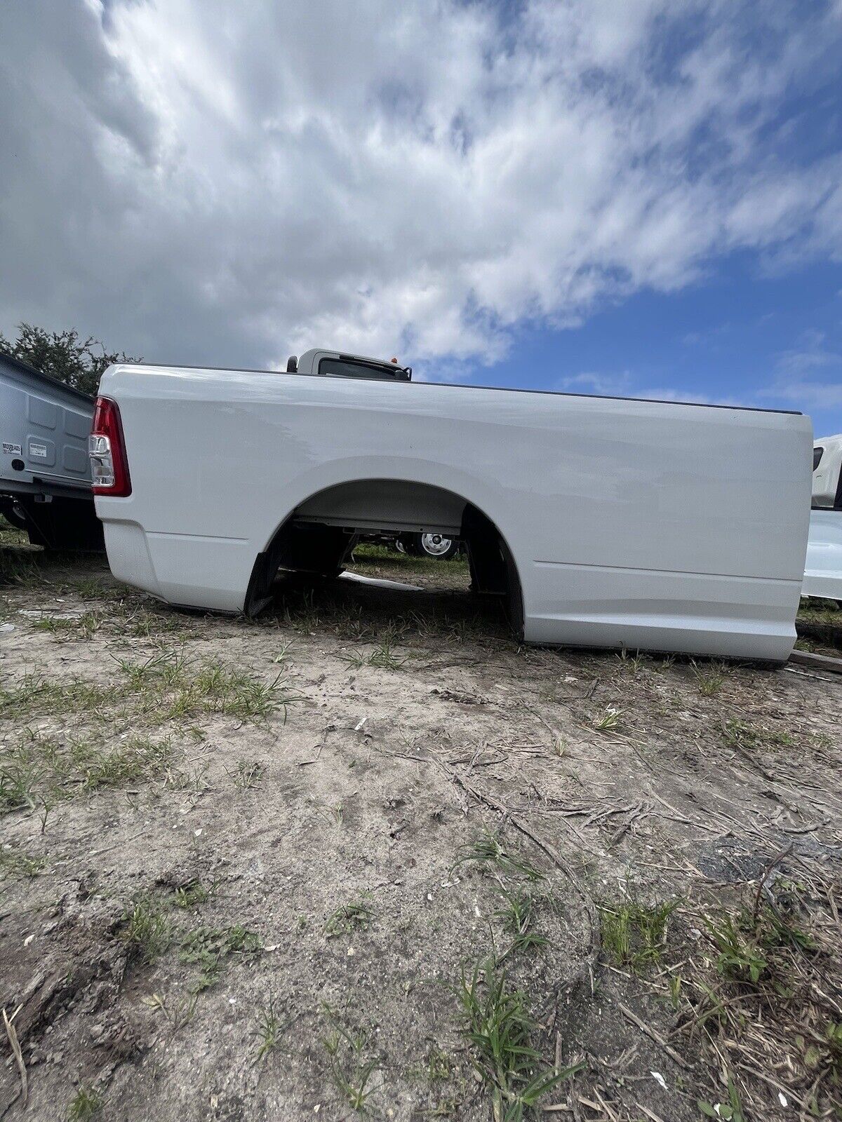 2019-2024 OEM Dodge Ram 2500 3500 8ft Long Bed with LINEX  Tail Lights Tailgate