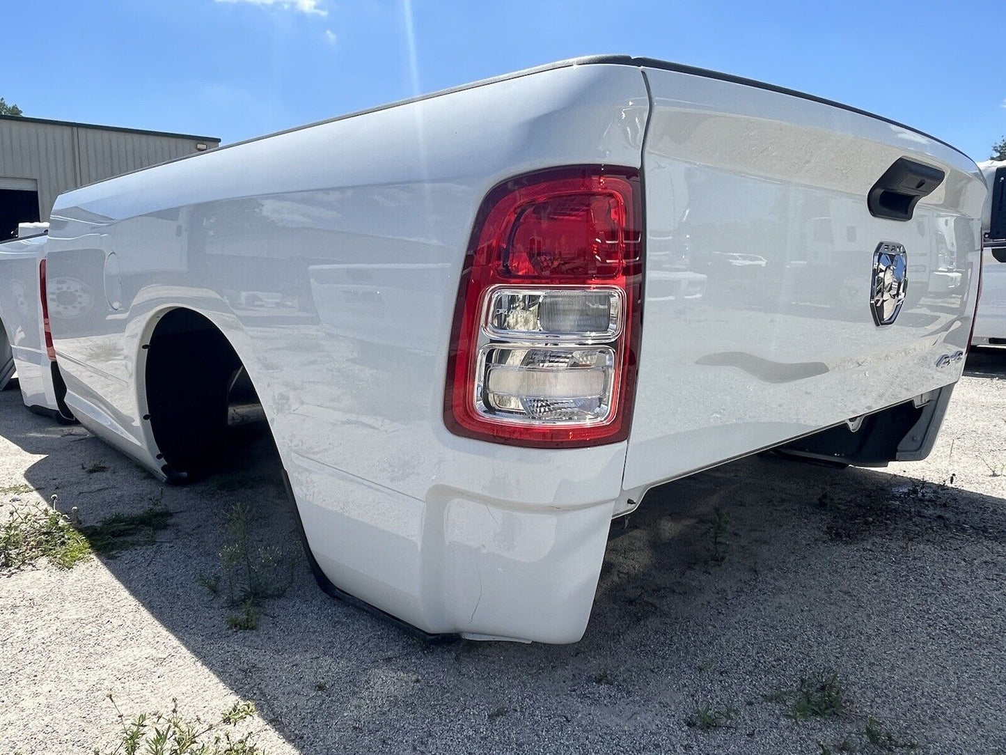 2020-2024 OEM Dodge Ram 2500 3500 8ft Long Bed Tail Lights Tailgate Bumper