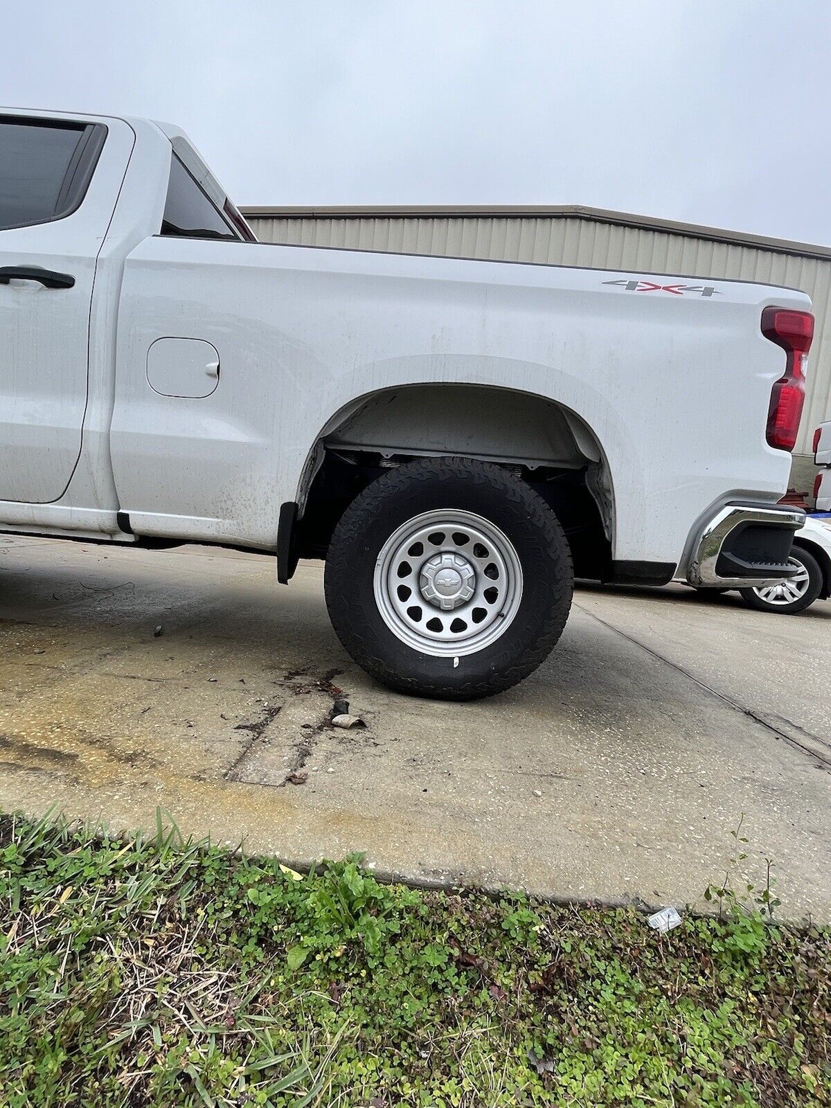 2019-2024 Chevrolet Silverado 1500 6.9 Ft SHORT Bed Tail Lights Tailgate Bumper