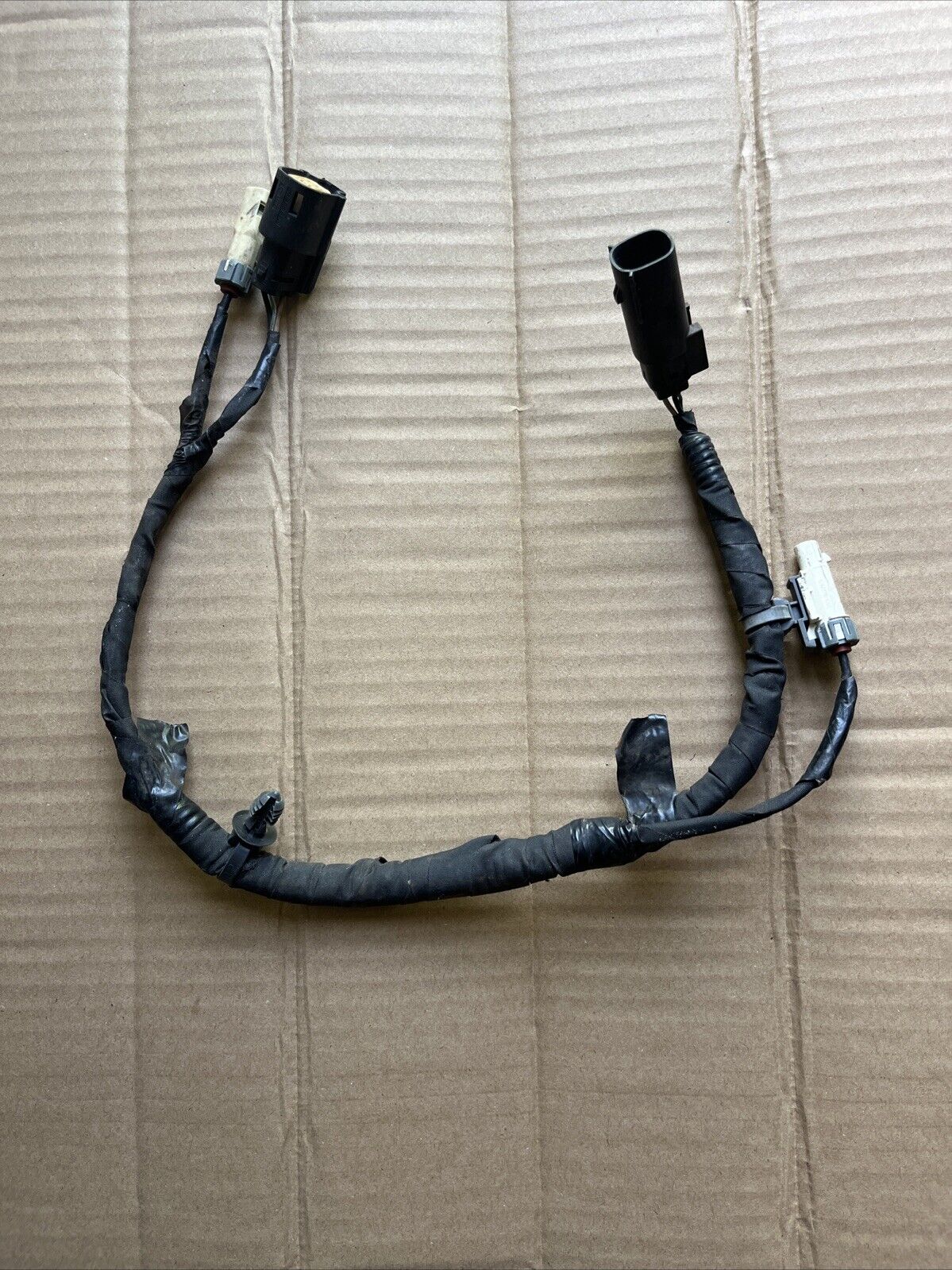 10-19 OEM Dodge Ram 2500 3500 Tailgate Camera Conector Pigtail Wiring Harness