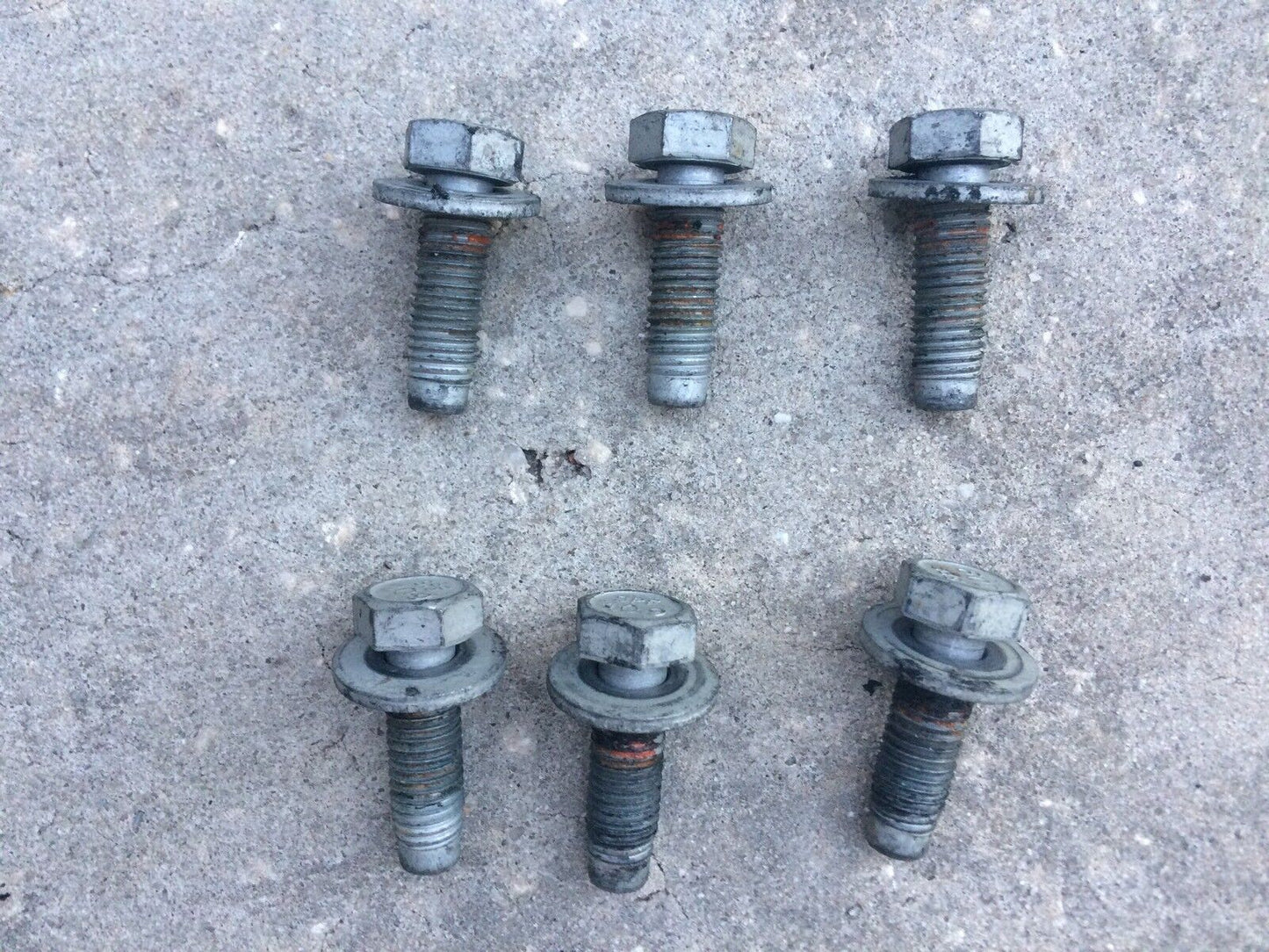 OEM CHEVROLET GMC Silverado Sierra 1500 2500 3500 Mounting Bed And Bumper Bolts