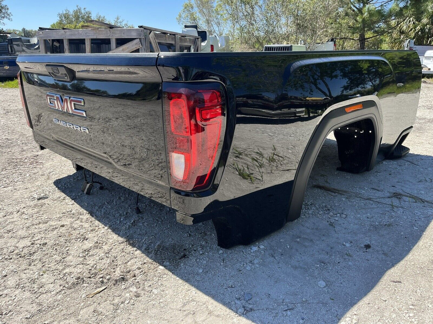 2019- 2023 GMC Sierra  2500 3500 New Take Off Black Tailgate