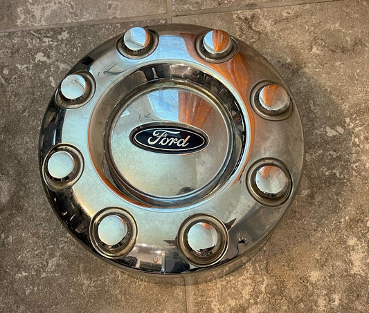 2005-2016  Ford Super Duty F350 F450 OEM Dually Rear Center Cap Wheel Hub Cover