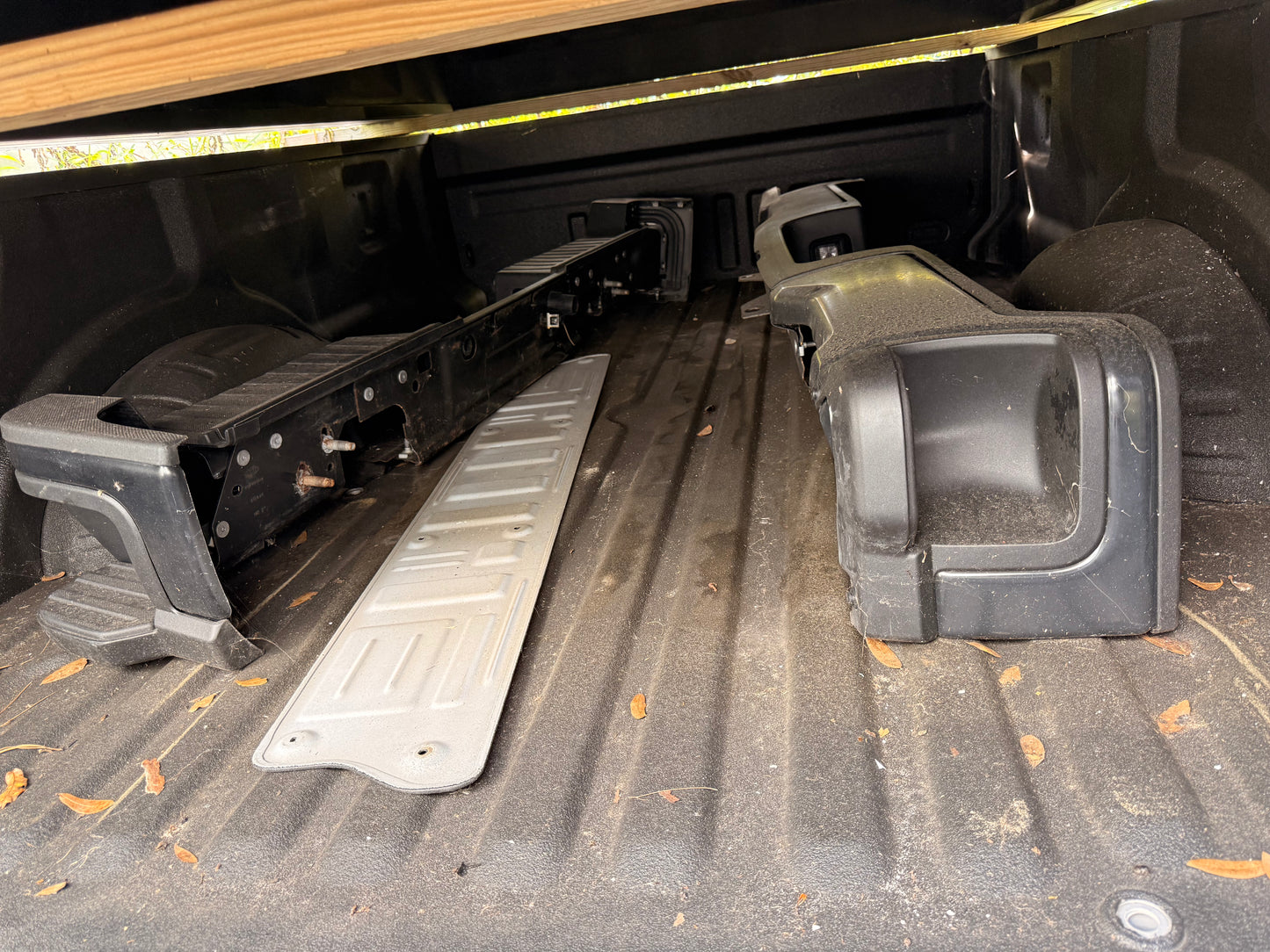 Deposit 2x 23-26 Ford F250 F350 8ft white bed with linex liner, lights tailgate and bumper